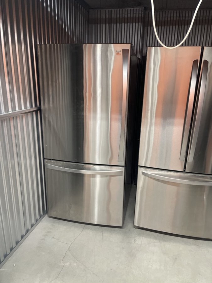 7 x 10 storage unit in Woburn, MA