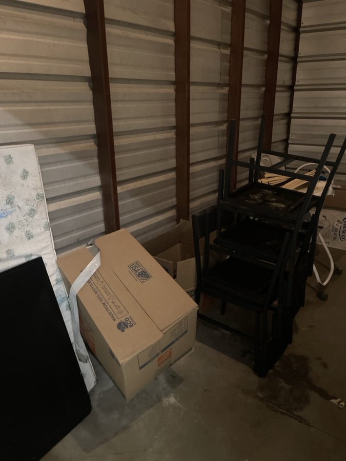 10 x 15 storage unit in Hyde Park, MA