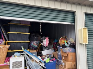 10 x 20 storage unit in Dover, DE