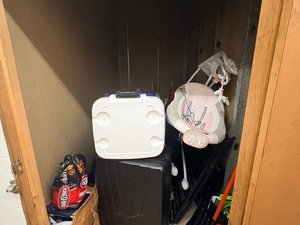 5 x 10 storage unit in South Windsor, CT