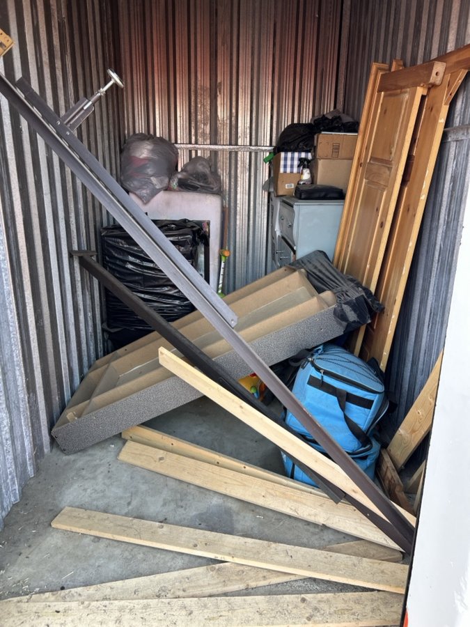 5 x 10 storage unit in Grand Prairie, TX