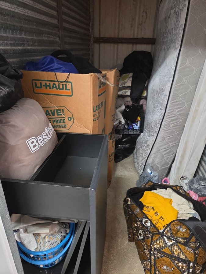 5 x 10 storage unit in Arlington, TX