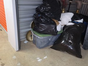 10 x 10 storage unit in Arlington, TX