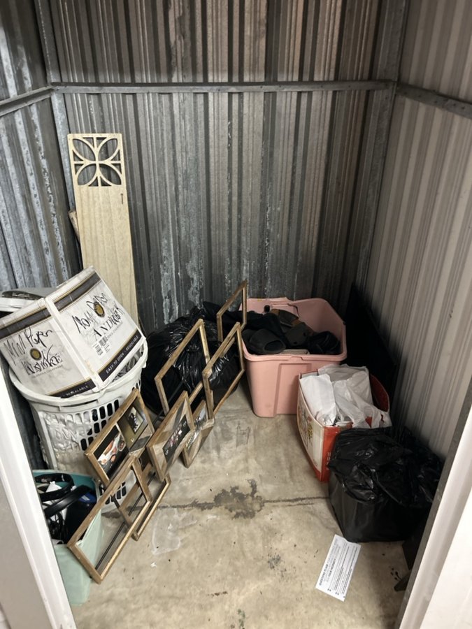 5 x 5 storage unit in Grand Prairie, TX