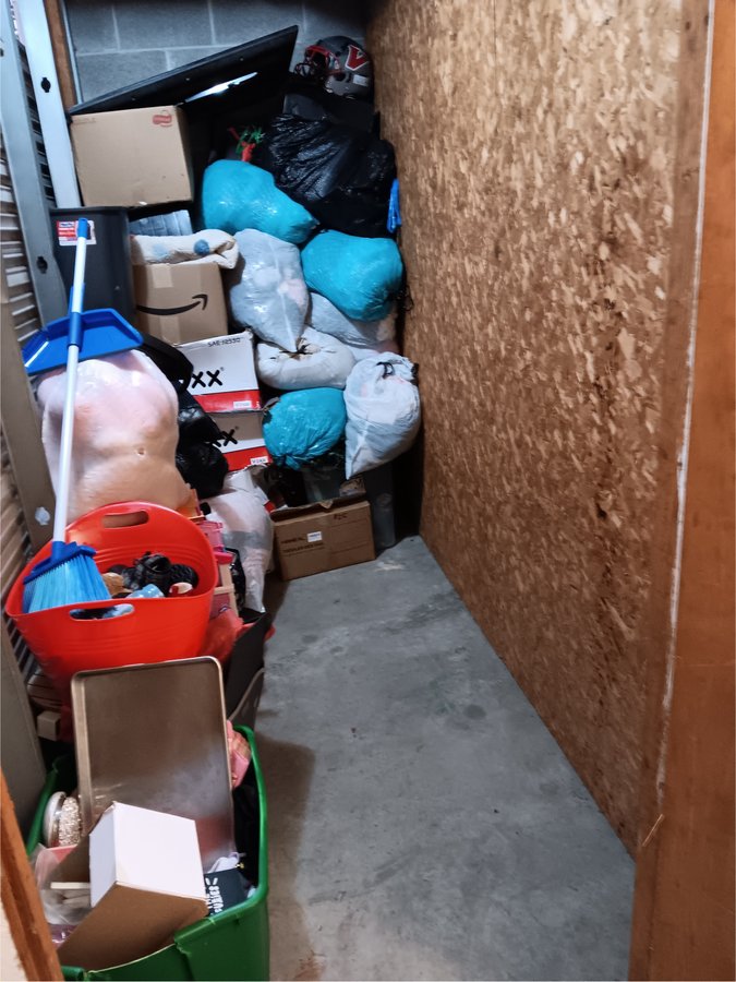 5 x 10 storage unit in Knoxville, TN