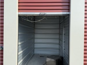5 x 10 storage unit in Beavercreek, OH