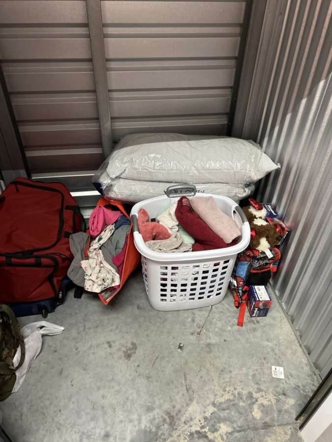 5 x 5 storage unit in Arlington, TX