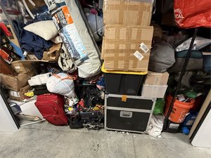 10 x 10 storage unit in Aurora, CO