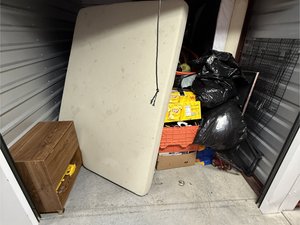 8 x 10 storage unit in Aurora, CO