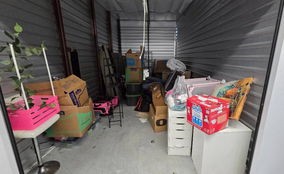 10 x 20 storage unit in Lewisville, TX