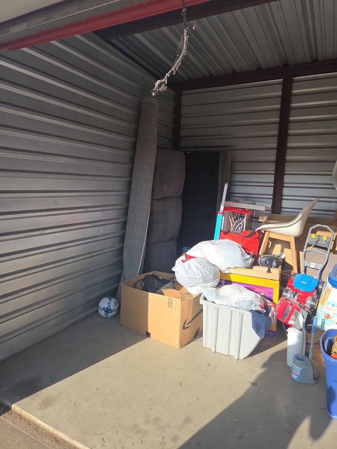 10 x 10 storage unit in Grand Prairie, TX