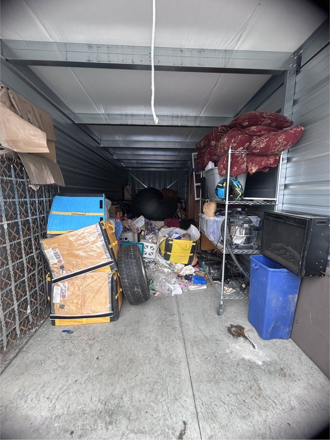 10 x 30 storage unit in Columbus, OH