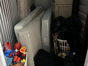 5 x 10 storage unit in Arlington, TX
