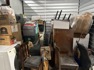 10 x 10 storage unit in Arlington, TX