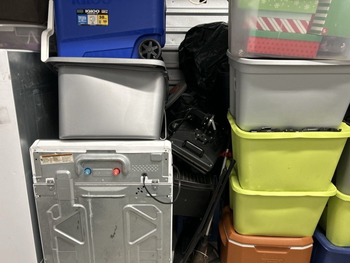 10 x 5 storage unit in Arlington, TX