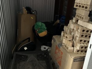 5 x 10 storage unit in Arlington, TX