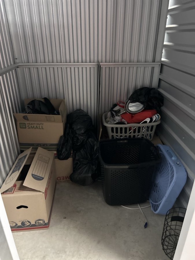 5 x 5 storage unit in Arlington, TX