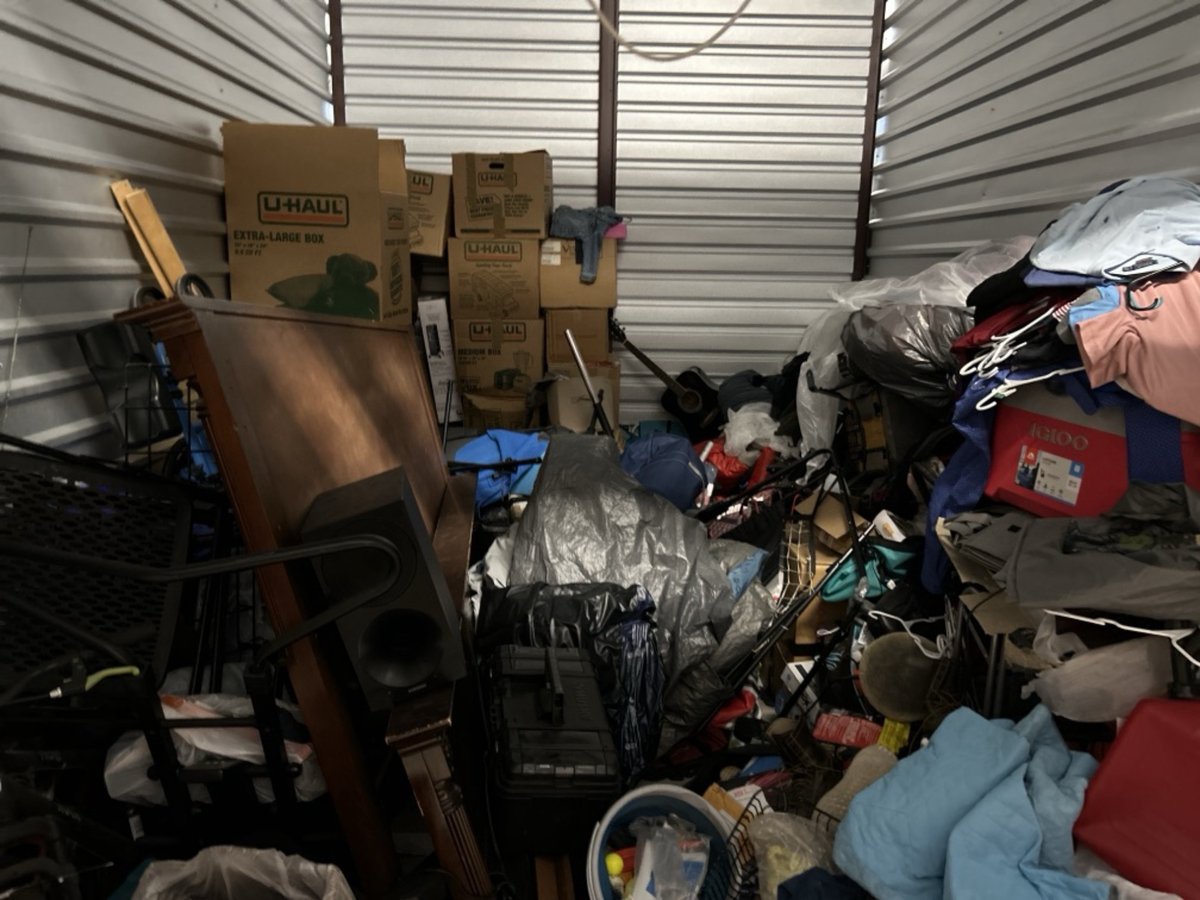10 x 15 storage unit in Arlington, TX