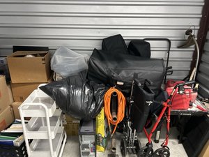 10 x 5 storage unit in Arlington, TX