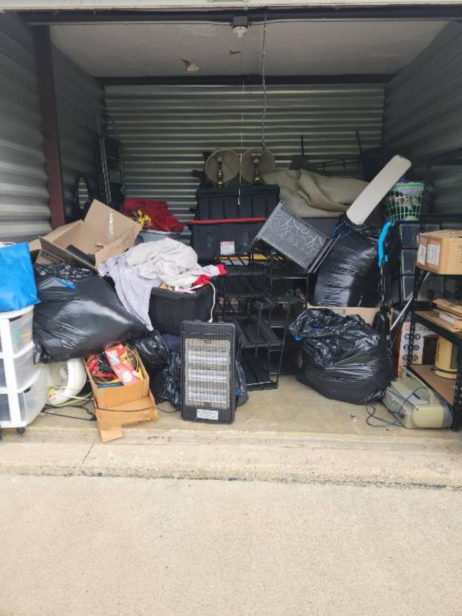 10 x 10 storage unit in Columbus, OH