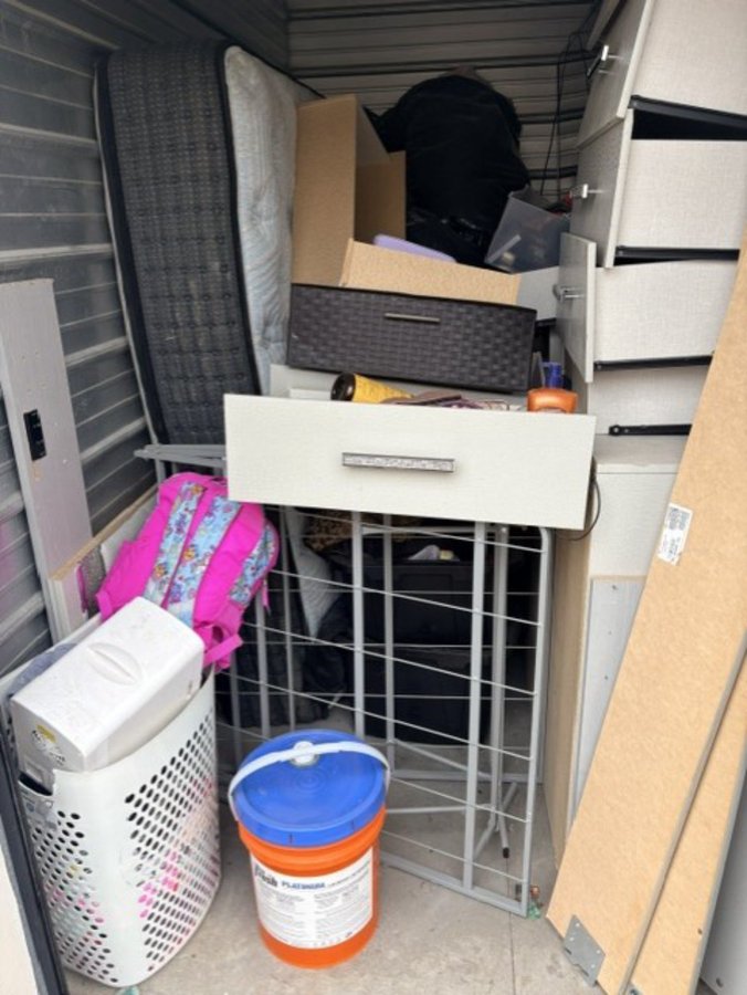 5 x 10 storage unit in Lincoln, NE