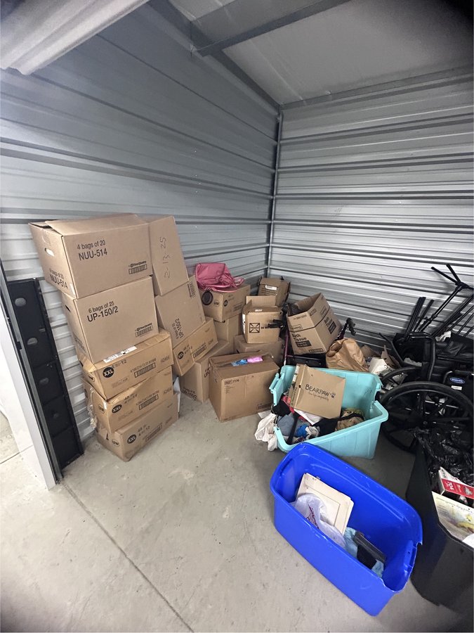 10 x 10 storage unit in Columbus, OH