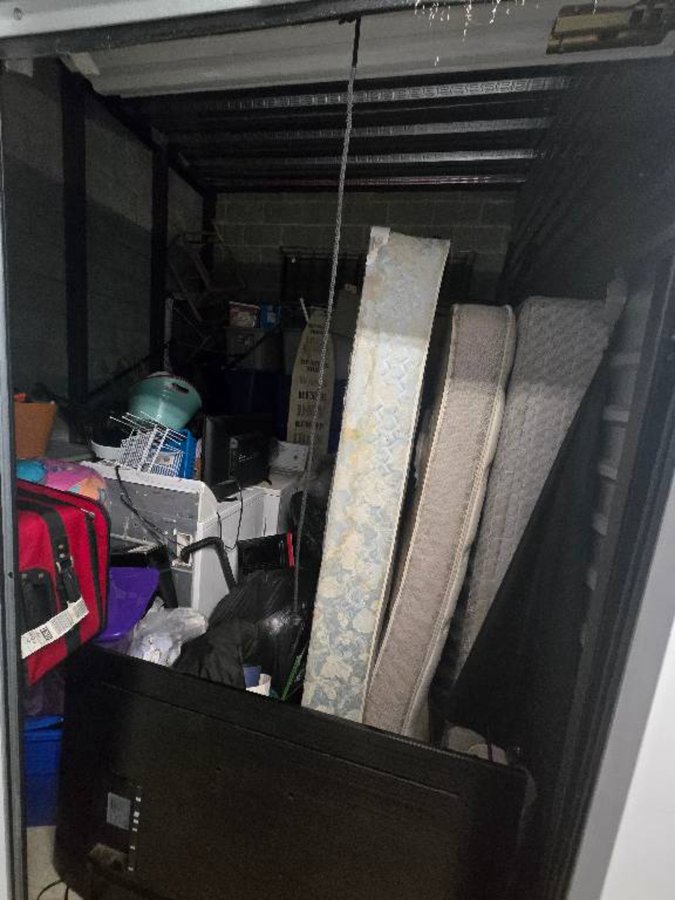 10 x 10 storage unit in Indianapolis, IN