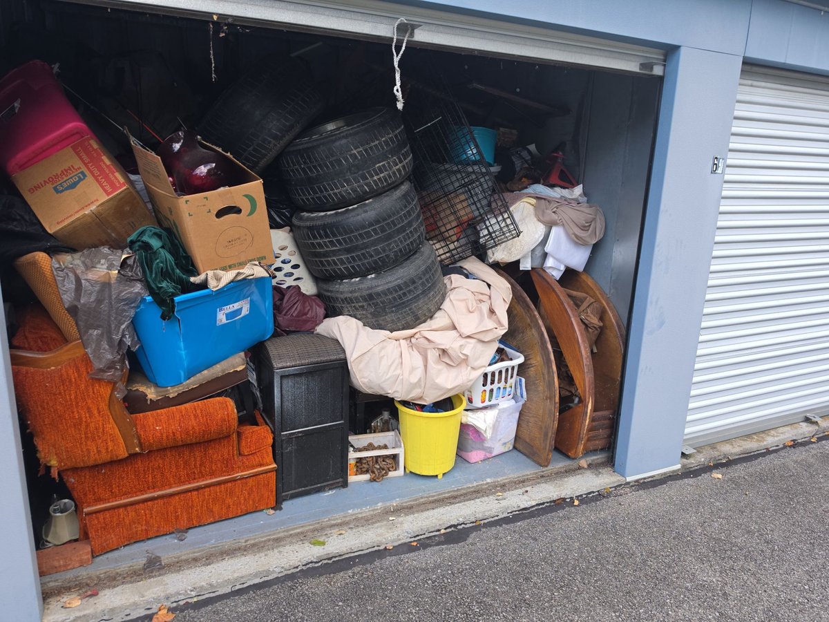 10 x 10 storage unit in Selkirk, NY