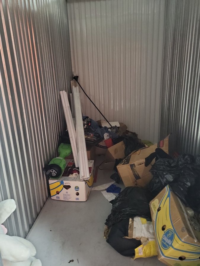 5 x 10 storage unit in Orlando, FL