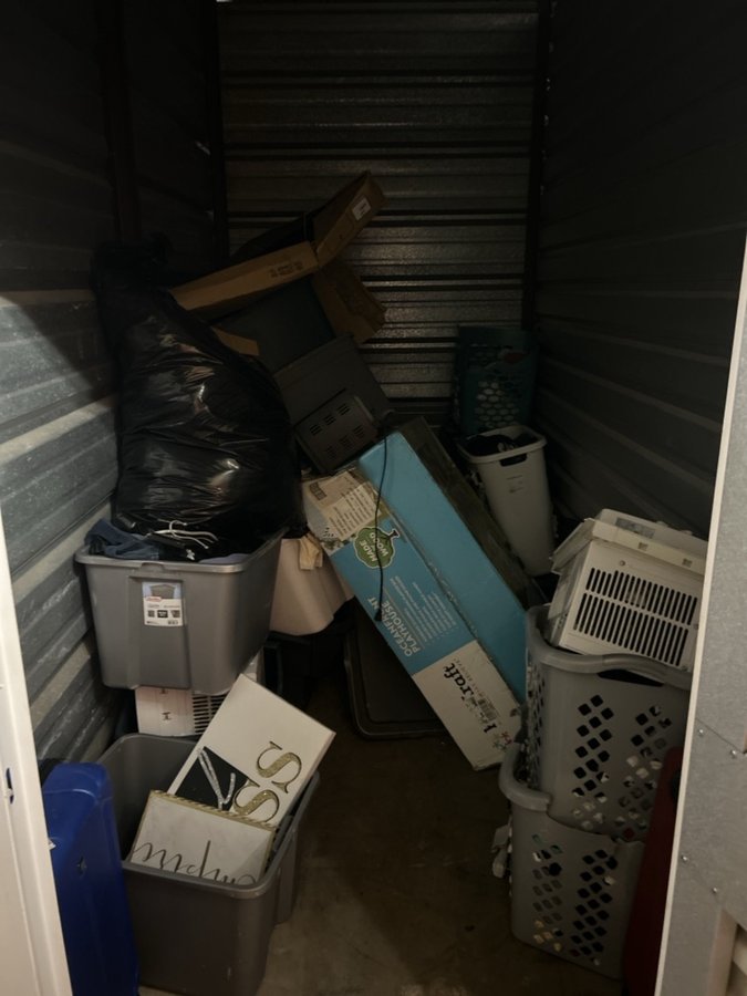 5 x 10 storage unit in Arlington, TX