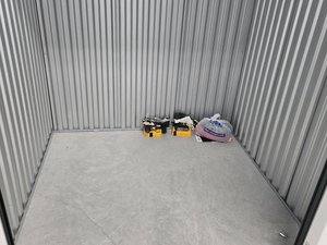 5 x 5 storage unit in Fort Lauderdale, FL