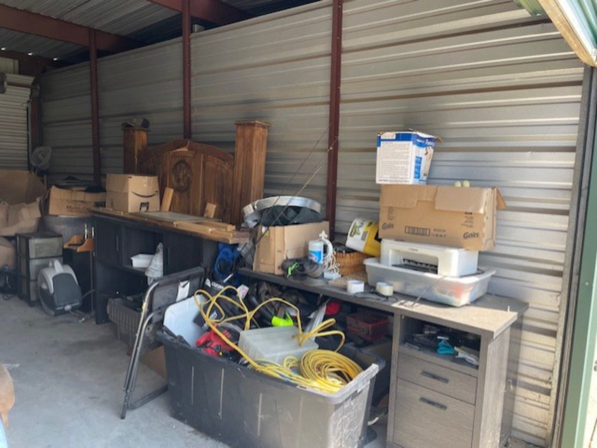 10 x 20 storage unit in Walker, LA