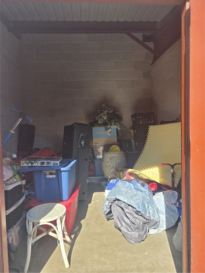 10 x 10 storage unit in Seguin, TX