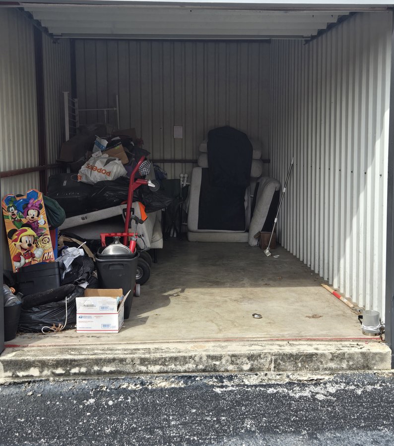 10 x 15 storage unit in Seguin, TX