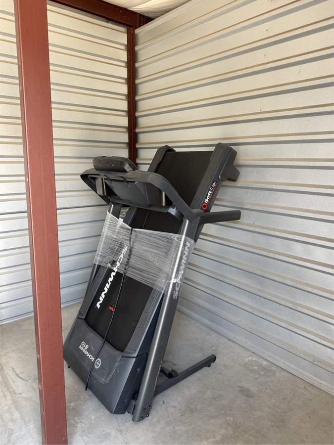 10 x 10 storage unit in San Antonio, TX