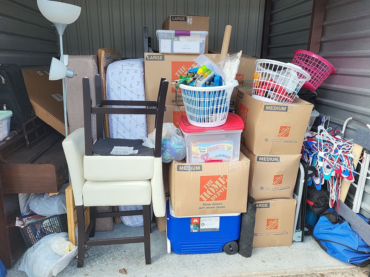 10 x 10 storage unit in Davenport, FL