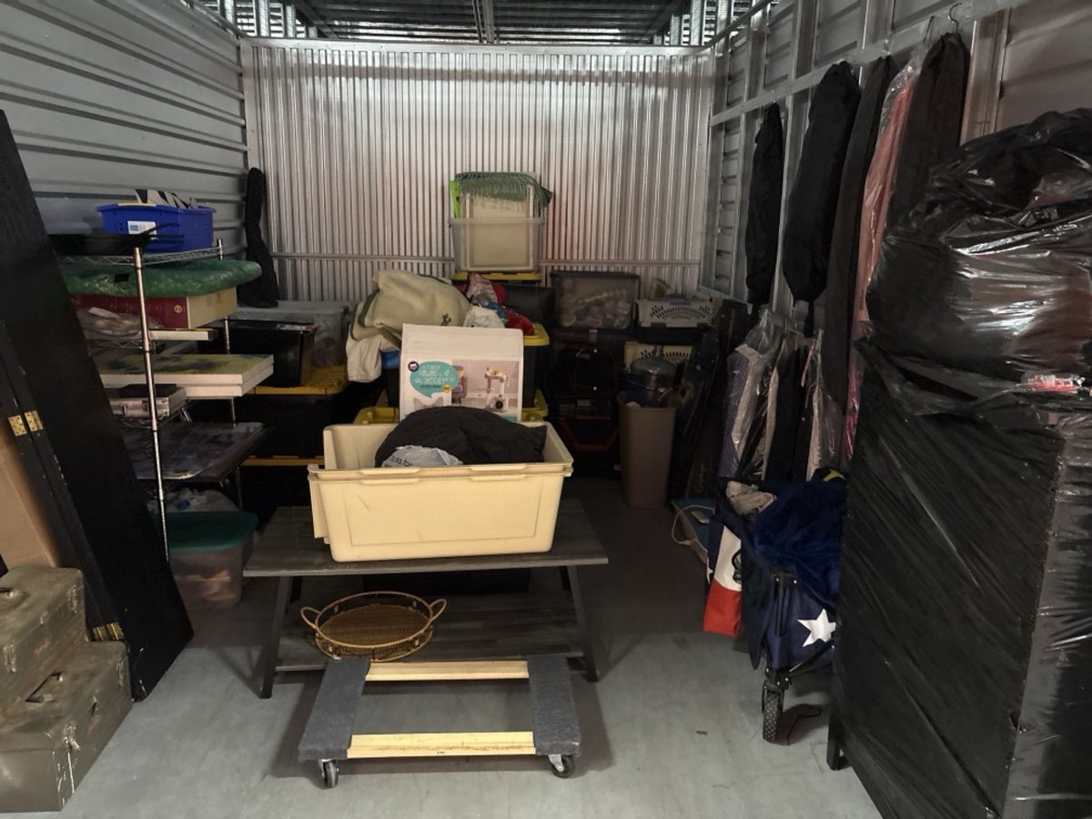 10 x 15 storage unit in Plano, TX