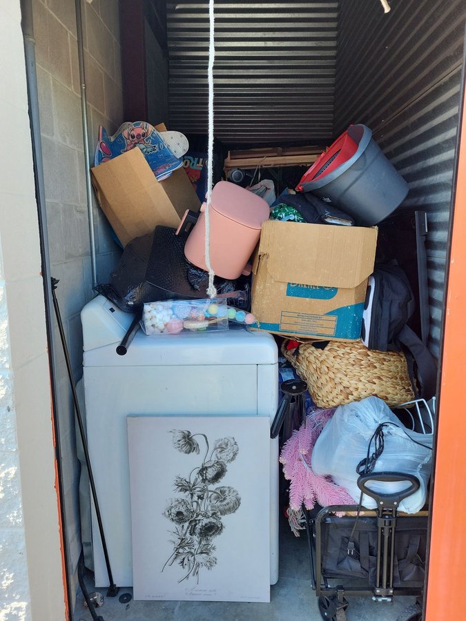 5 x 10 storage unit in Orlando, FL