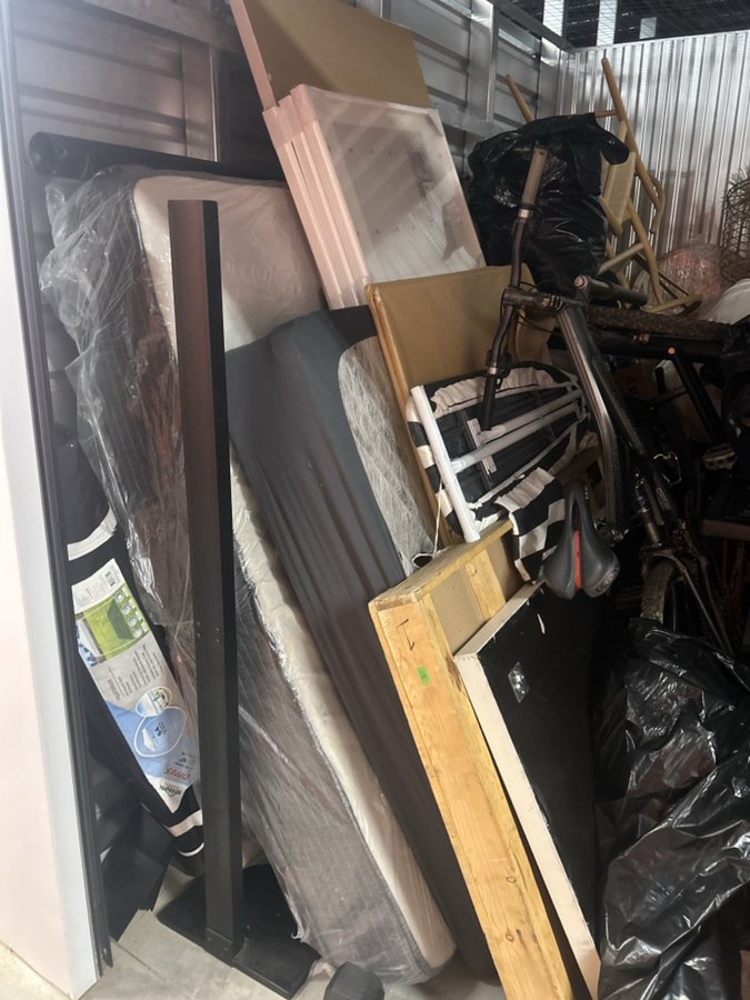 10 x 10 storage unit in Plano, TX