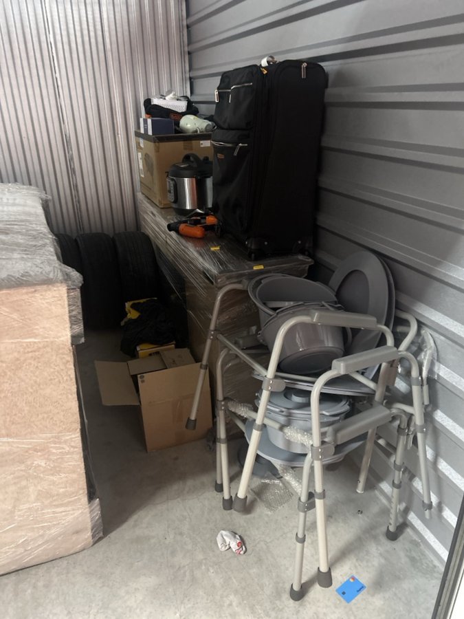 10 x 10 storage unit in Plano, TX
