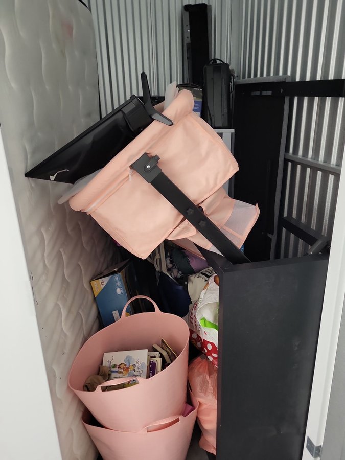 5 x 5 storage unit in Orlando, FL