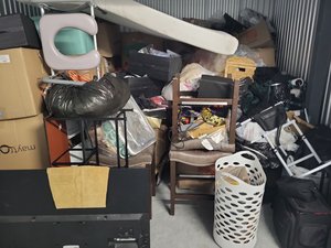 10 x 10 storage unit in Orlando, FL