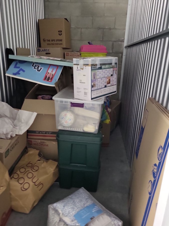 5 x 10 storage unit in Orlando, FL