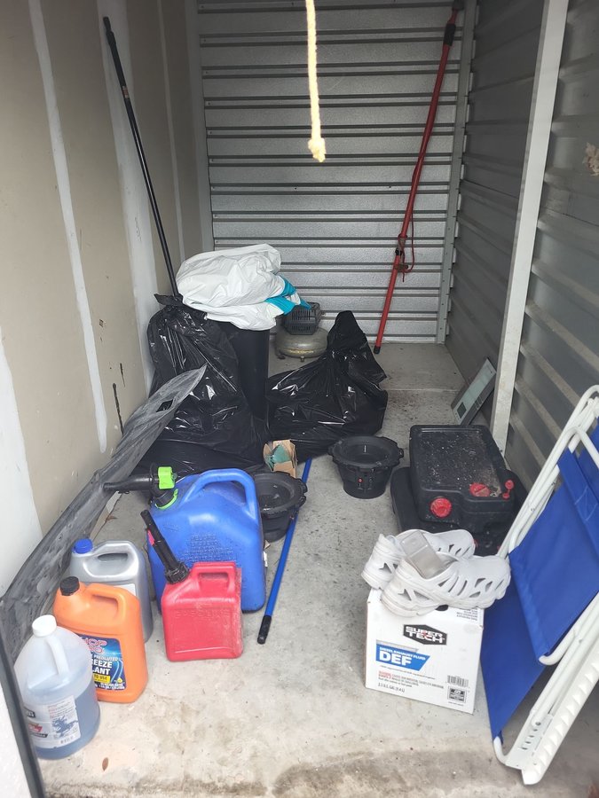 5 x 10 storage unit in Winter Garden, FL