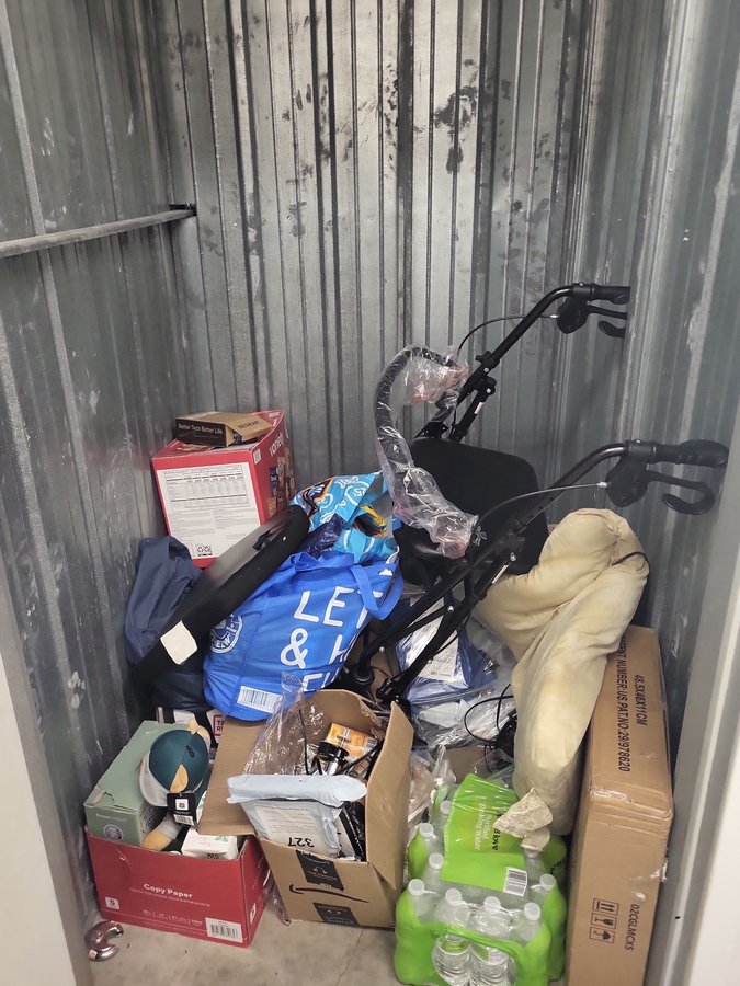 4 x 4 storage unit in Orlando, FL