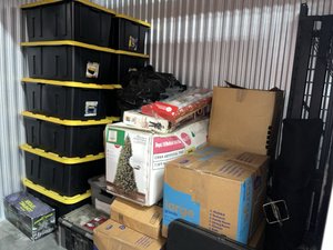 10 x 5 storage unit in Plano, TX