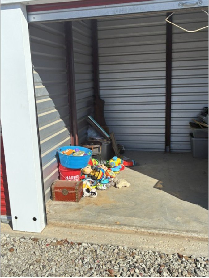 10 x 10 storage unit in Searcy, AR