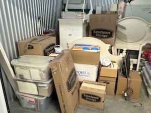 10 x 10 storage unit in Pittsburgh, PA
