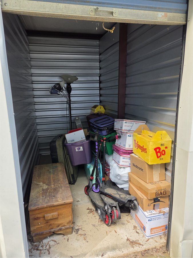 5 x 10 storage unit in Rossville, GA