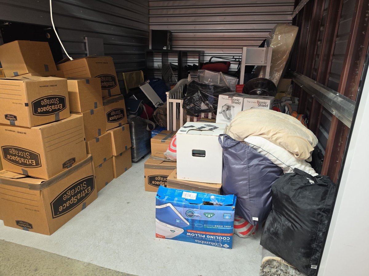 10 x 15 storage unit in Danbury, CT